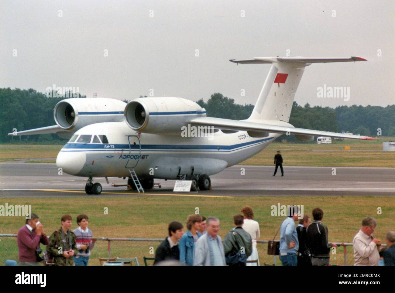 Antonov an-72 SSSR-72000 (msn 005), au salon de l'aéronautique SBAC de Farnborough, le 9 septembre 1984. Banque D'Images