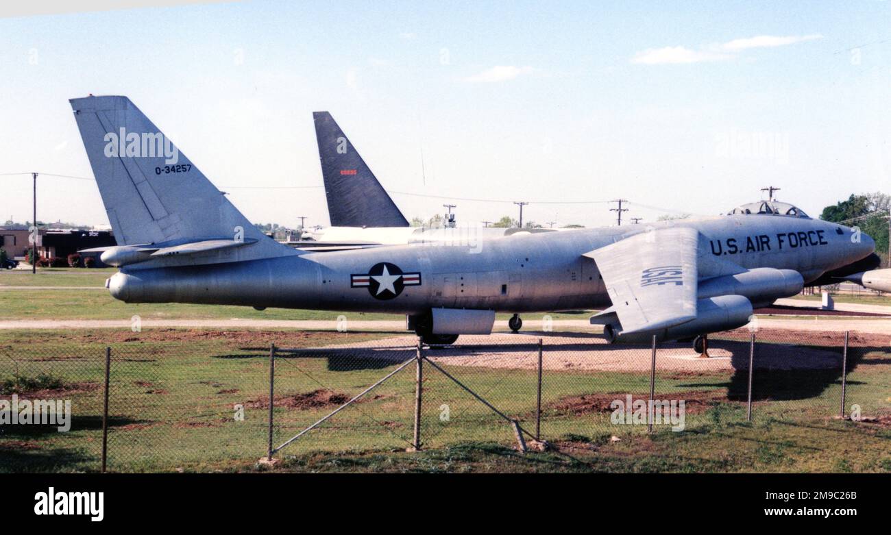 Boeing RB-47E-45-BW Stratojet 53-4257 (msn 4501281), au musée du patrimoine de la base aérienne de Tinker, OK. Banque D'Images