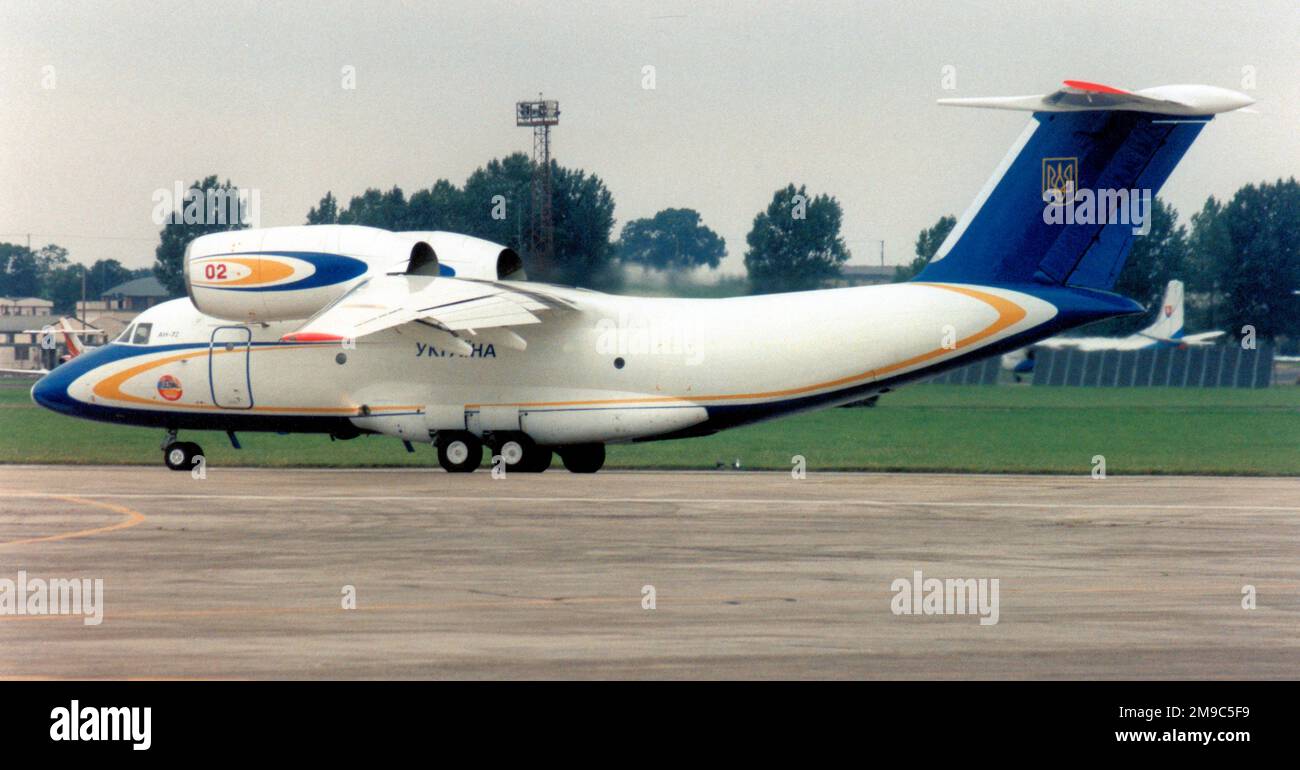 Ukraine Air Force - Antonov an-72 02 Red (msn 36572060645), au Royal International Air Tattoo - RAF Fairford 27 juillet 1997. Banque D'Images