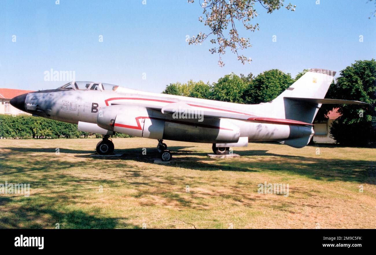 Sud-Ouest SO.4050 Vautour IIN 347 / 30-B (msn 114), à la base eyrienne 112 Reims-Champagne, le 2 juin 1991. (Base aérienne de Reims - Champagne) Banque D'Images
