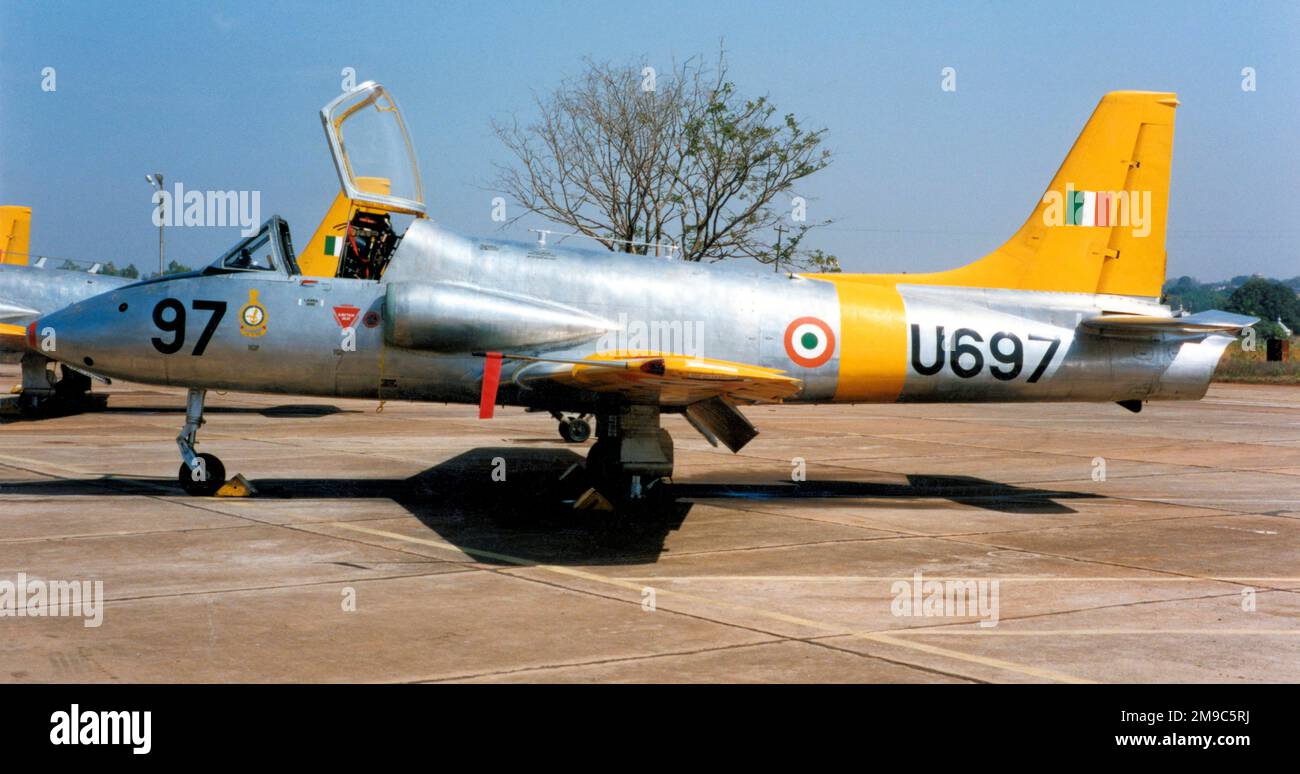 Force aérienne indienne - HAL HJT-16F Kiran U697 (msn HAL/JT/WC/33) Banque D'Images