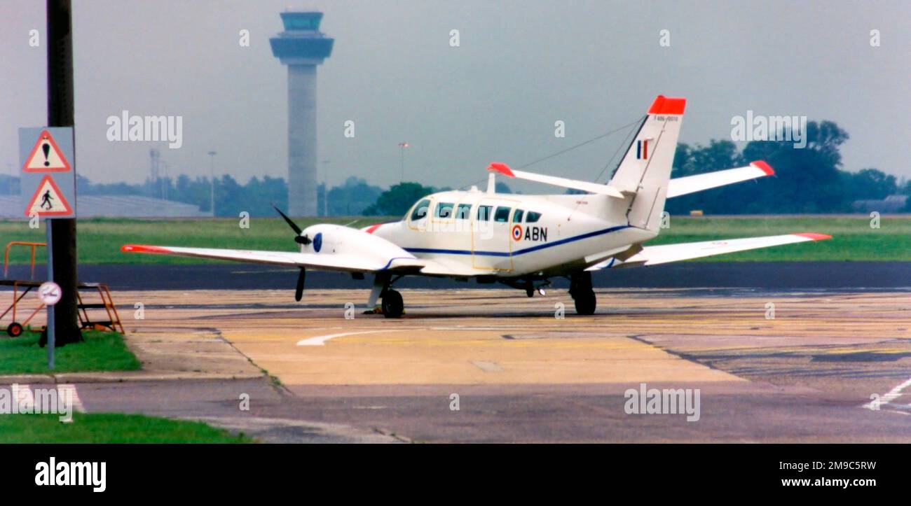Aviation legÃ¨re de l'armée de Terre - Reims-Cessna F406 Caravan II 0010 / ABN (msn F4060010), au Royal International Air Tattoo - RAF Fairford 21 au 15 juillet 2006. Remarque : il s'agissait d'un ancien code AGT. (Aviation legÃ¨re de l'armée de Terre - ALAT - Armée de l'Aviation légère). Banque D'Images