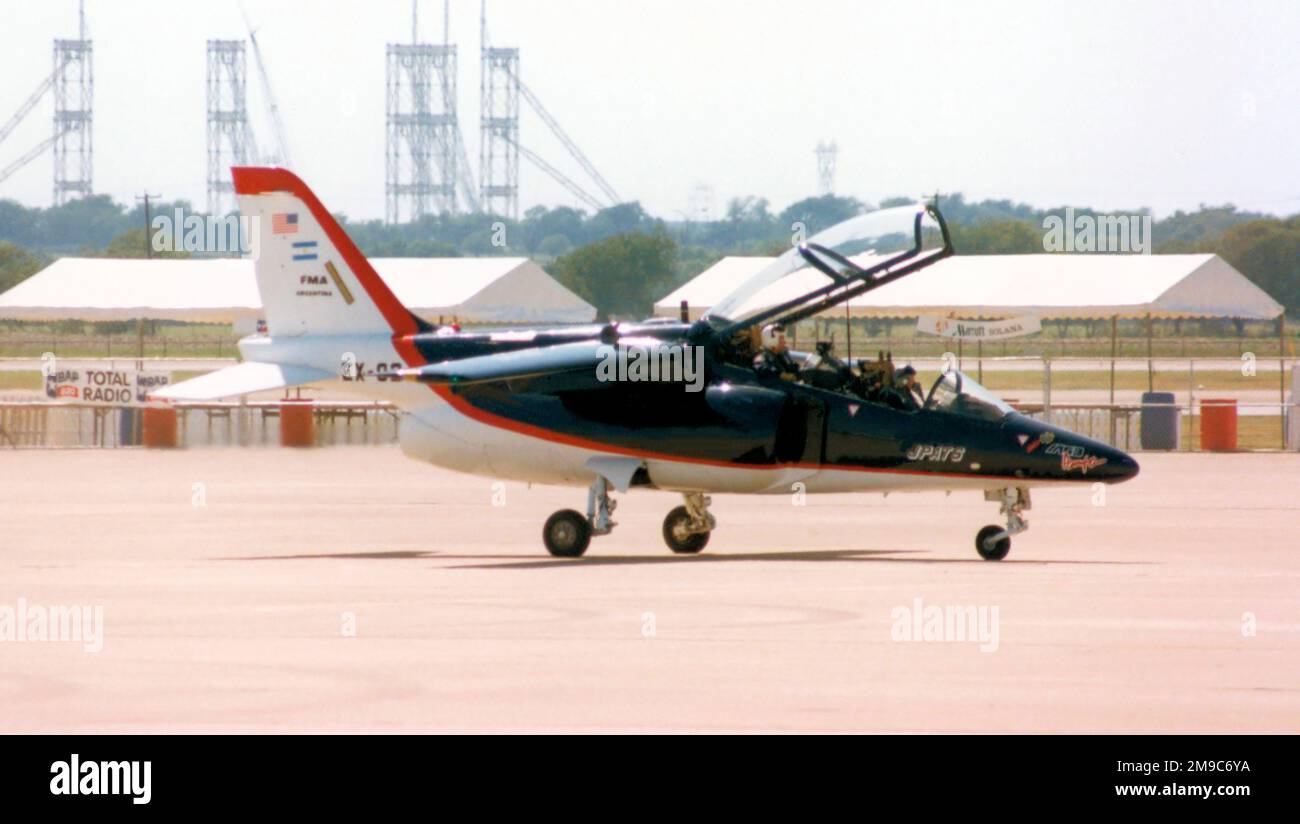 FMA iA63 Pampa EX-02, un conteur pour le concours de formateurs primaires de JPATS pour l'USAF (gagné par le T-6 Texan II, un développement du Pilatus PC-9). Banque D'Images