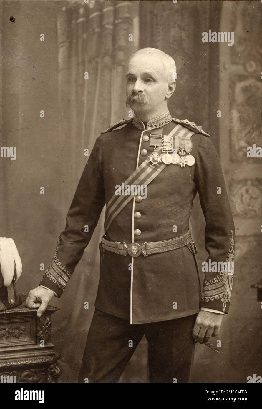 Officier naval en uniforme Banque D'Images