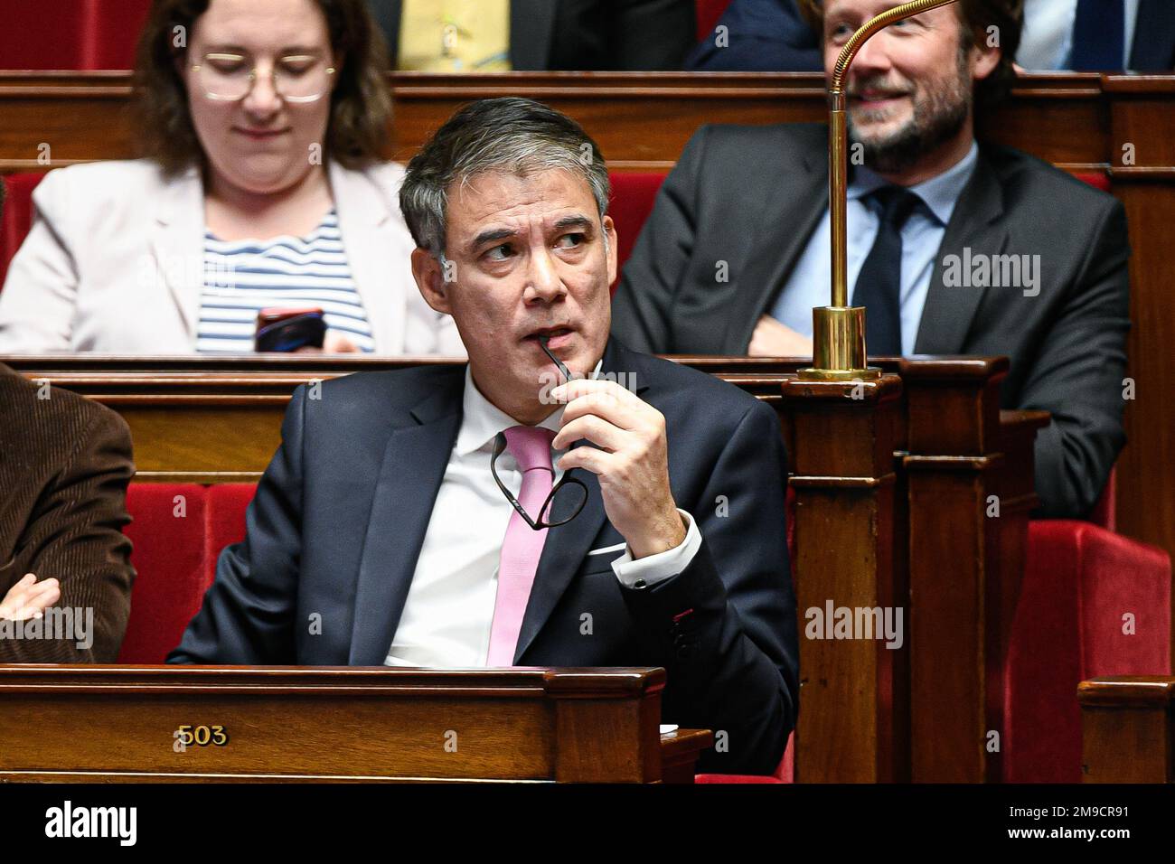 Paris, France. 17th janvier 2023. Parti socialiste français de gauche (PS) Premier secrétaire et député Olivier Faure lors d'une session de questions au gouvernement à l'Assemblée nationale à Paris sur 17 janvier 2023. Crédit : Victor Joly/Alamy Live News Banque D'Images
