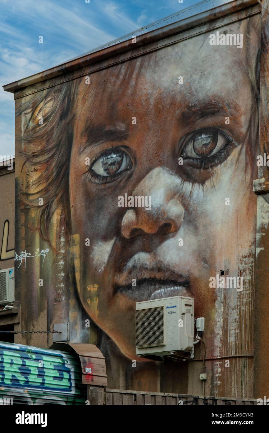 Young Aboriginal Street Art, Richmond, Victoria, Australie Banque D'Images