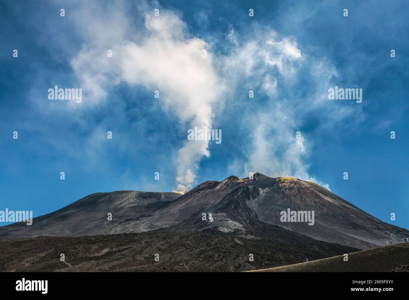 Vapeur volcanique active sur l'Etna, le plus haut volcan d'Europe Banque D'Images