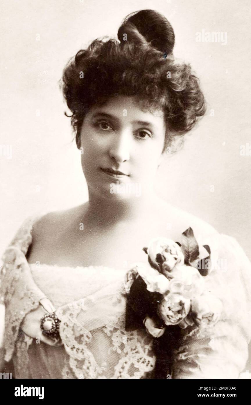 NELLIE MELBA (1861-1931) soprano opérique australienne vers 1905 Banque D'Images