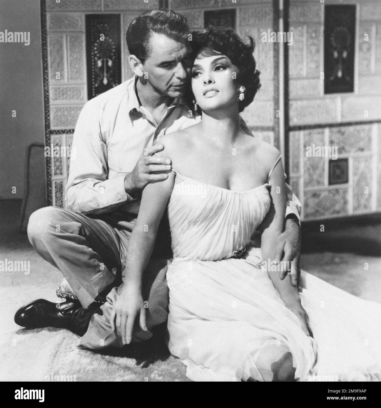 JAMAIS SI PEU DE films MGM 1959 avec Gina Lollobrigida et Frank Sinatra Banque D'Images