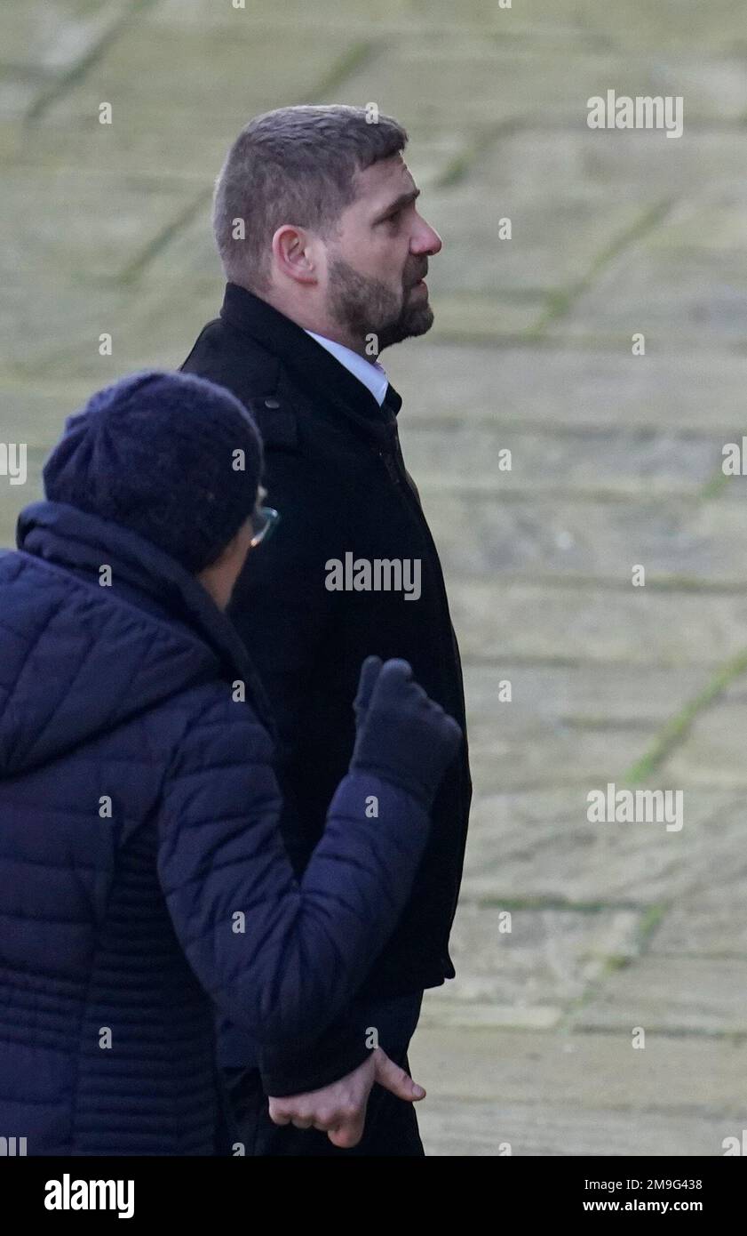 Le chauffeur de camion Michal Kopaniarz arrive au tribunal de la Couronne de Winchester où il a plaidé coupable de trois accusations de mort par conduite dangereuse. Alex Britton, 28 ans, Tina Ince, 58 ans, et Tom Watson, 30 ans, tous de véhicules distincts, ont été marqués morts sur les lieux à la suite de l'accident qui s'est produit alors que Kopaniarz utilisait son téléphone mobile. Date de la photo: Mercredi 18 janvier 2023. Banque D'Images