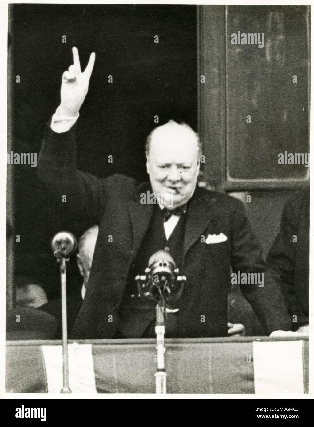 WW2 Guerre mondiale 2 Premier ministre britannique Winston Churchill, signe de la victoire Banque D'Images