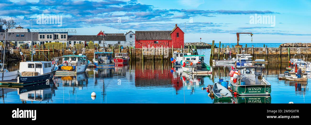 Bateaux de pêche et cabane dans le port, côte est, Massachusetts, États-Unis Banque D'Images