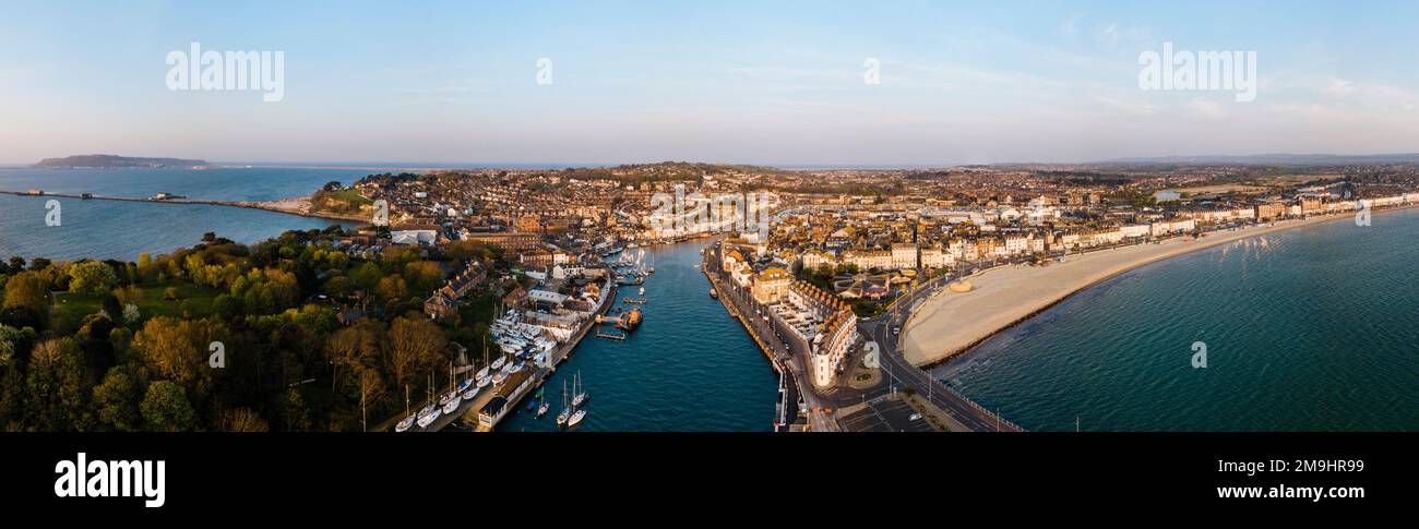 Vue aérienne de la ville côtière de Weymouth, Dorset, Angleterre, Royaume-Uni Banque D'Images