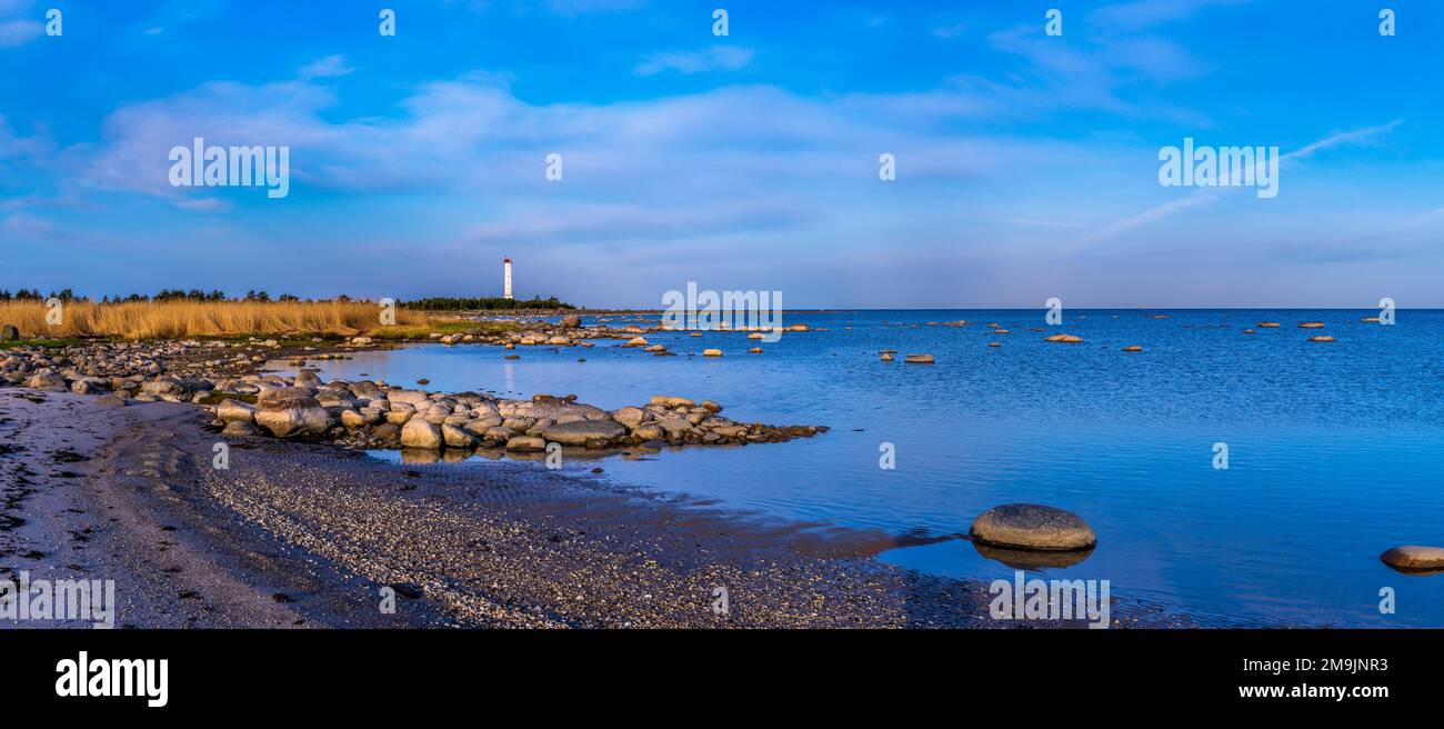 Plage et mer, Matsi, Comté de Parnu, Golfe de Riga, Mer Baltique, Estonie Banque D'Images