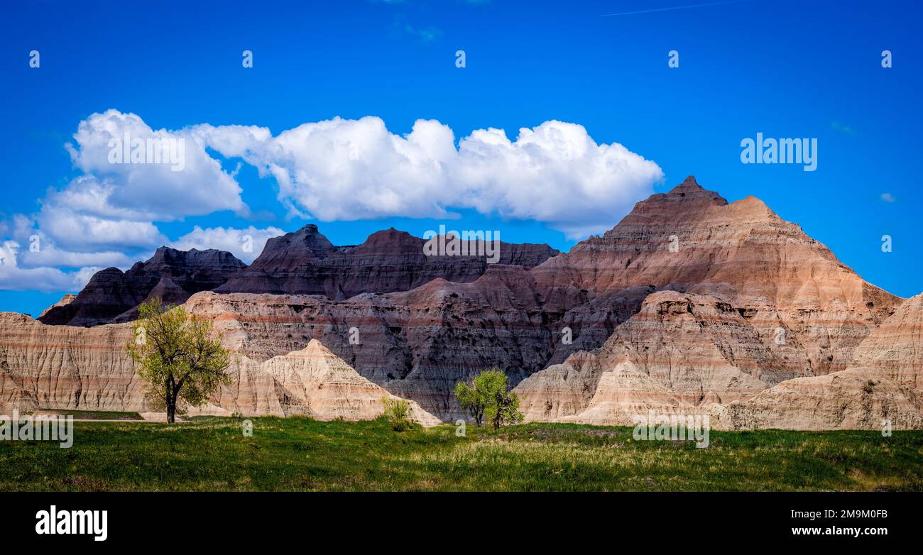 Montagnes dans le parc national de Badlands, Dakota du Sud, États-Unis Banque D'Images