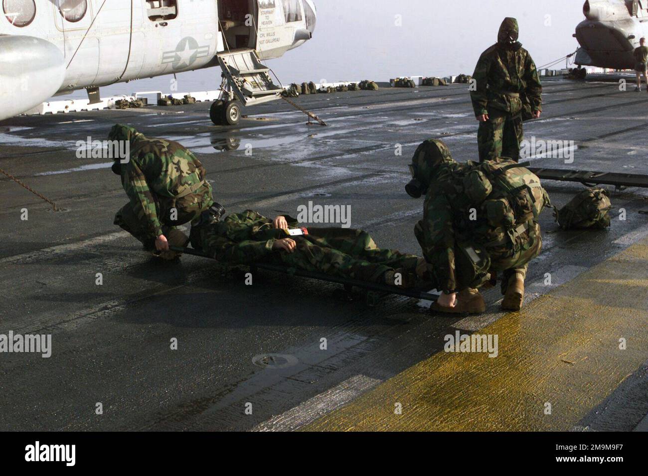 030318-M-6881W-007. Objet opération/série: LIBERTÉ DURABLE base: USS Nassau (LHA 4) scène Major Command montré: CTF 52,2 Banque D'Images