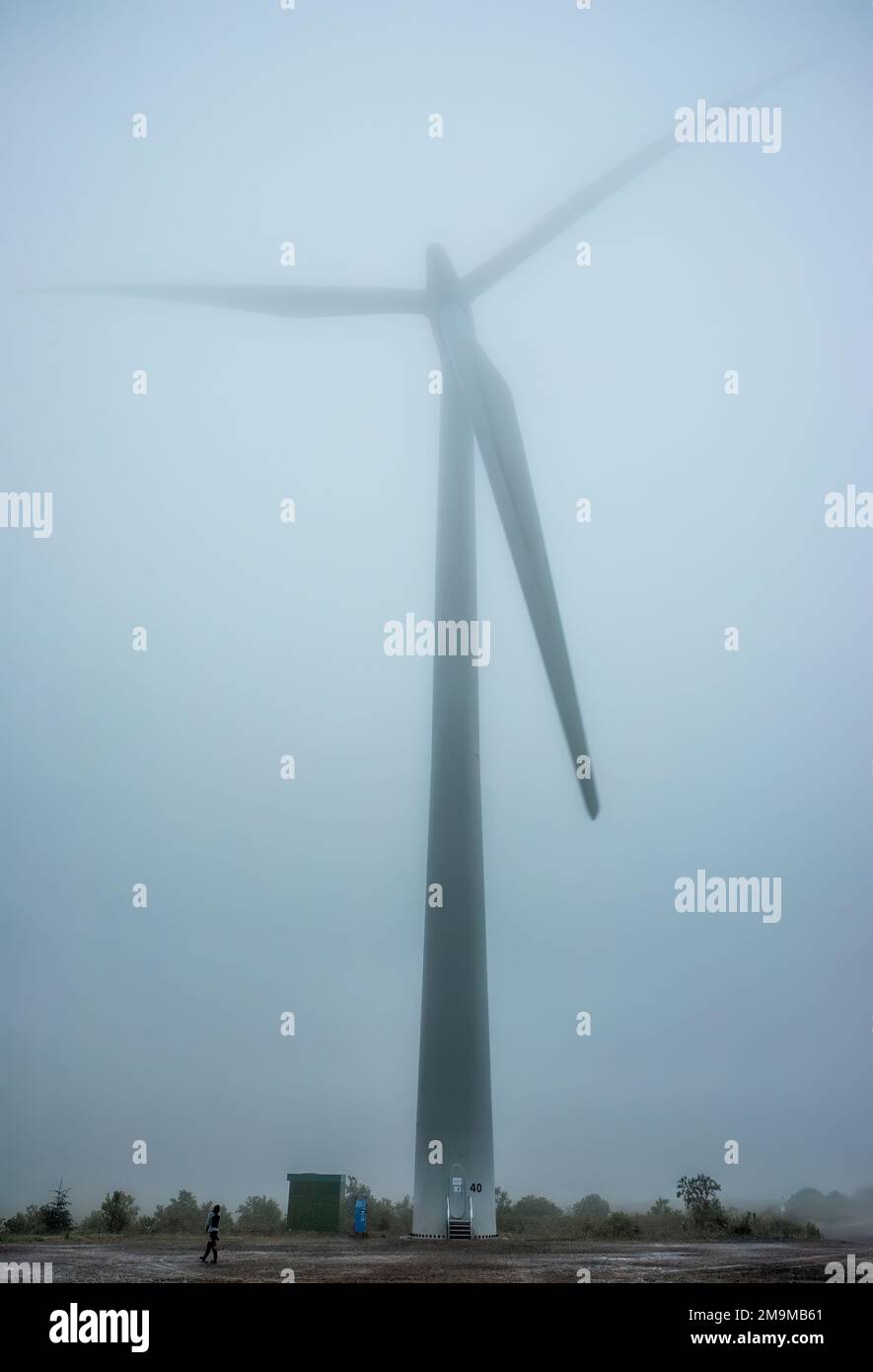 Éolienne sur Whaiely Windfarm, Eaglesham, Écosse, Royaume-Uni Banque D'Images