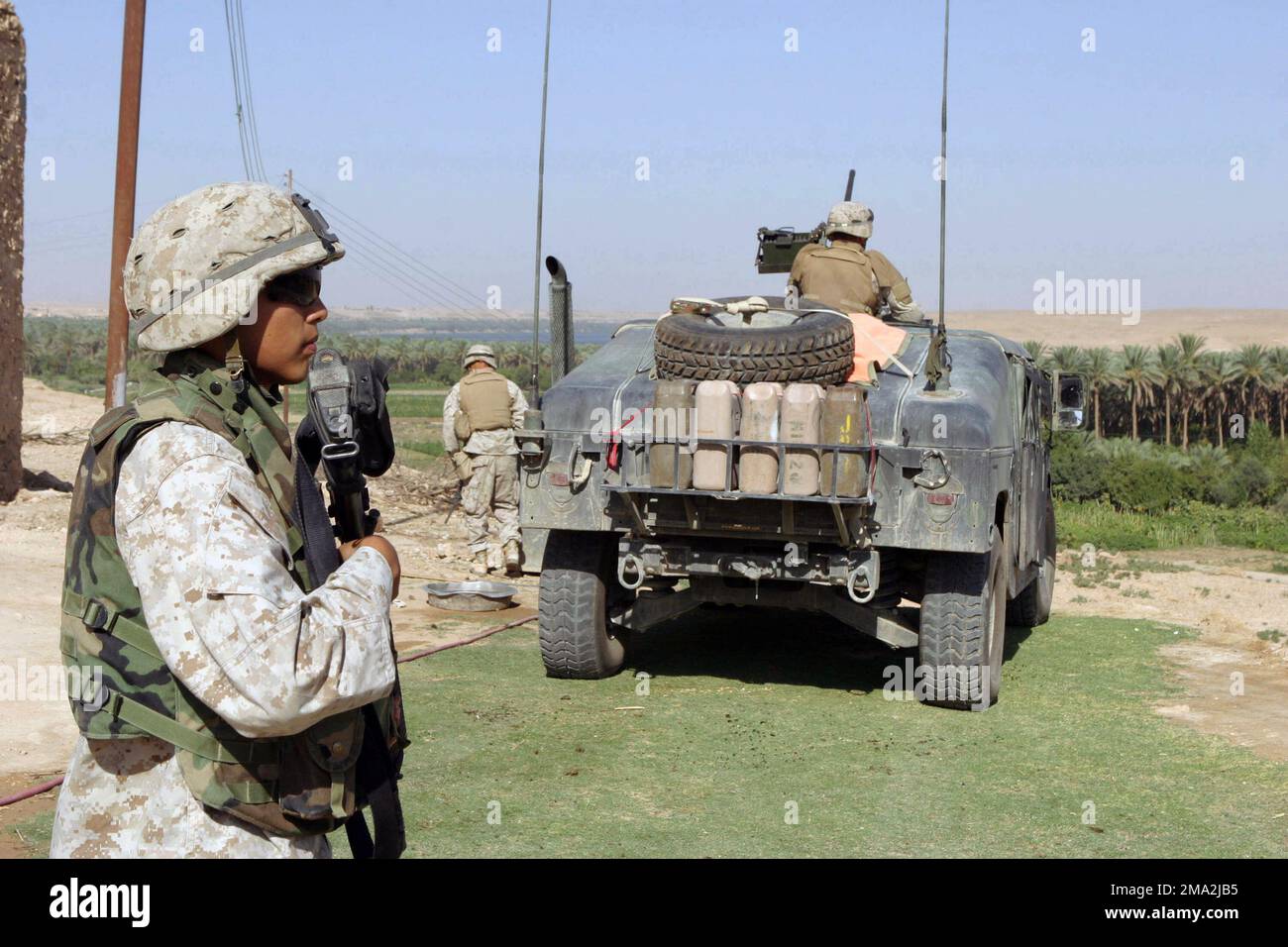 040729-M-5753Q-004. Base: Abu Hayat État: Al Anbar pays: Irak (IRQ) Banque D'Images