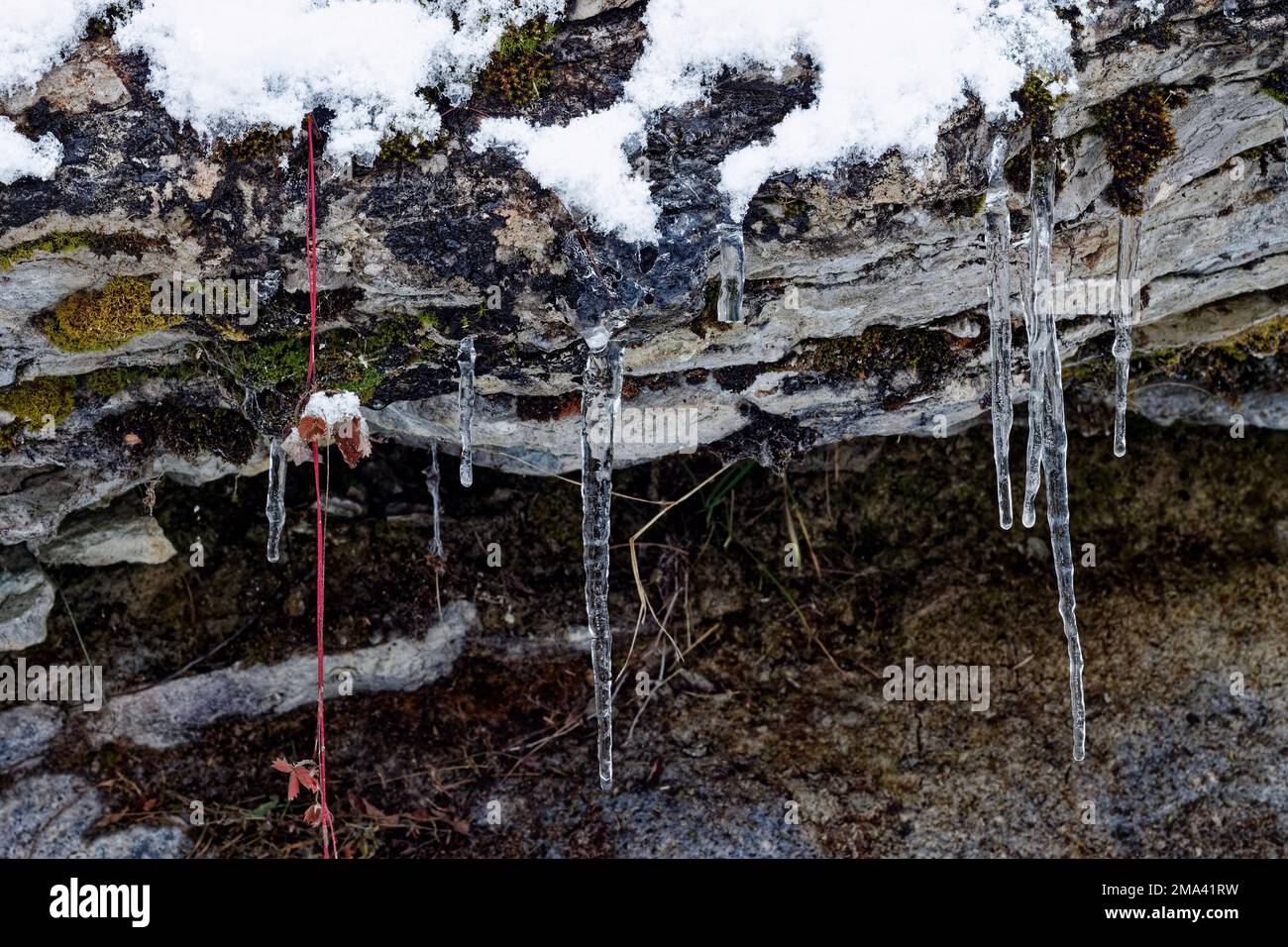 Hiver avec beaucoup de neige en Suisse, travaux bloqués dans la glace Banque D'Images