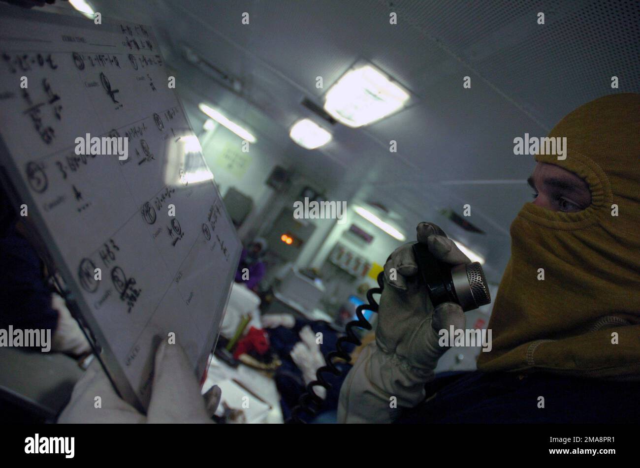 060406-N-7711S-307. Base : USS Ronald Reagan (CVN 76) Banque D'Images