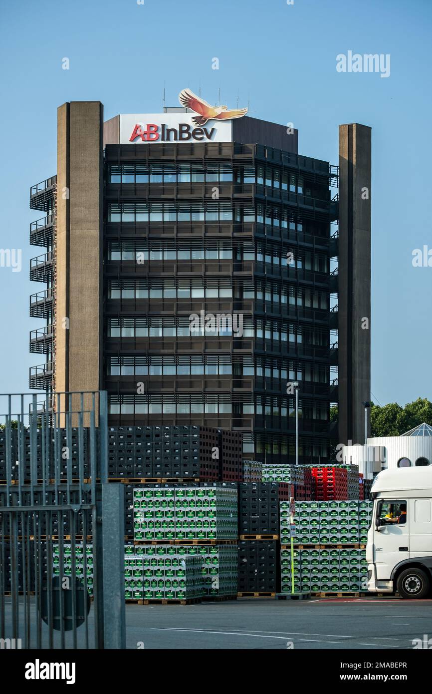 16.07.2021, Allemagne, Brême, Brême - Brauerei Beck GmbH & Co KG, qui fait partie du groupe Anheuser-Busch InBev, le bâtiment administratif. 00A210716D256C Banque D'Images