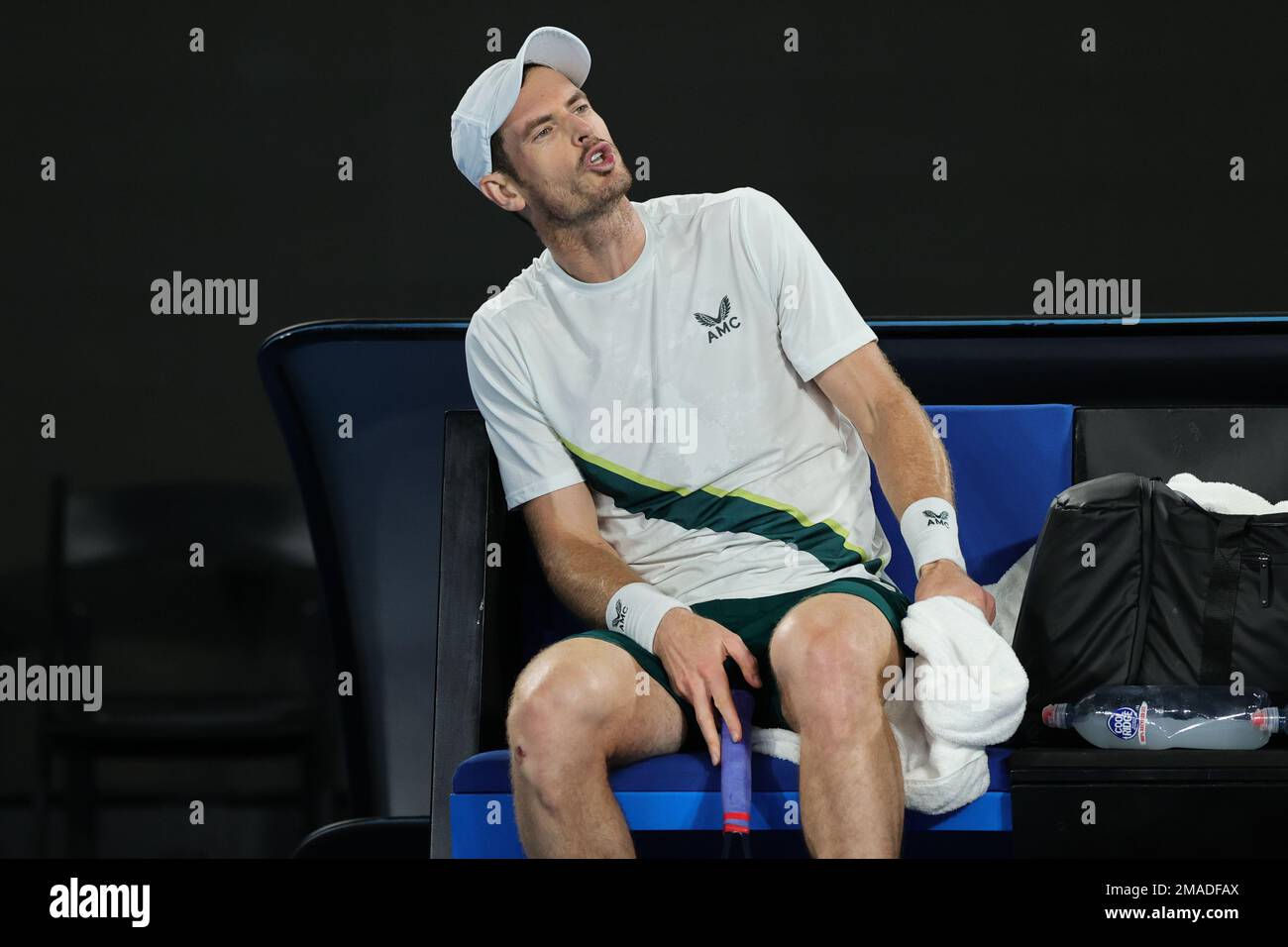 Andy Murray, de Grande-Bretagne, réagit lors du match de la série 2 19 entre Andy Murray, de Grande-Bretagne, et Thanasi Kokkinakis, d'Australie, le 4 janvier 2023, à l'Open de tennis australien 2023, à la Margaret court Arena, à Melbourne, en Australie. Photo de Peter Dovgan. Utilisation éditoriale uniquement, licence requise pour une utilisation commerciale. Aucune utilisation dans les Paris, les jeux ou les publications d'un seul club/ligue/joueur. Banque D'Images