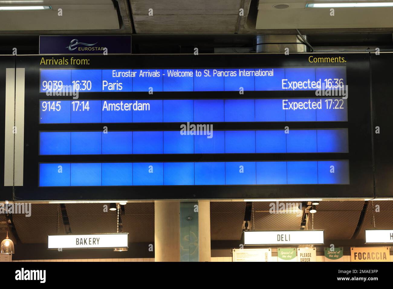 Les services Eurostar touchés par les grèves françaises sur la réforme des retraites, à St Pancras International, Londres, Royaume-Uni Banque D'Images