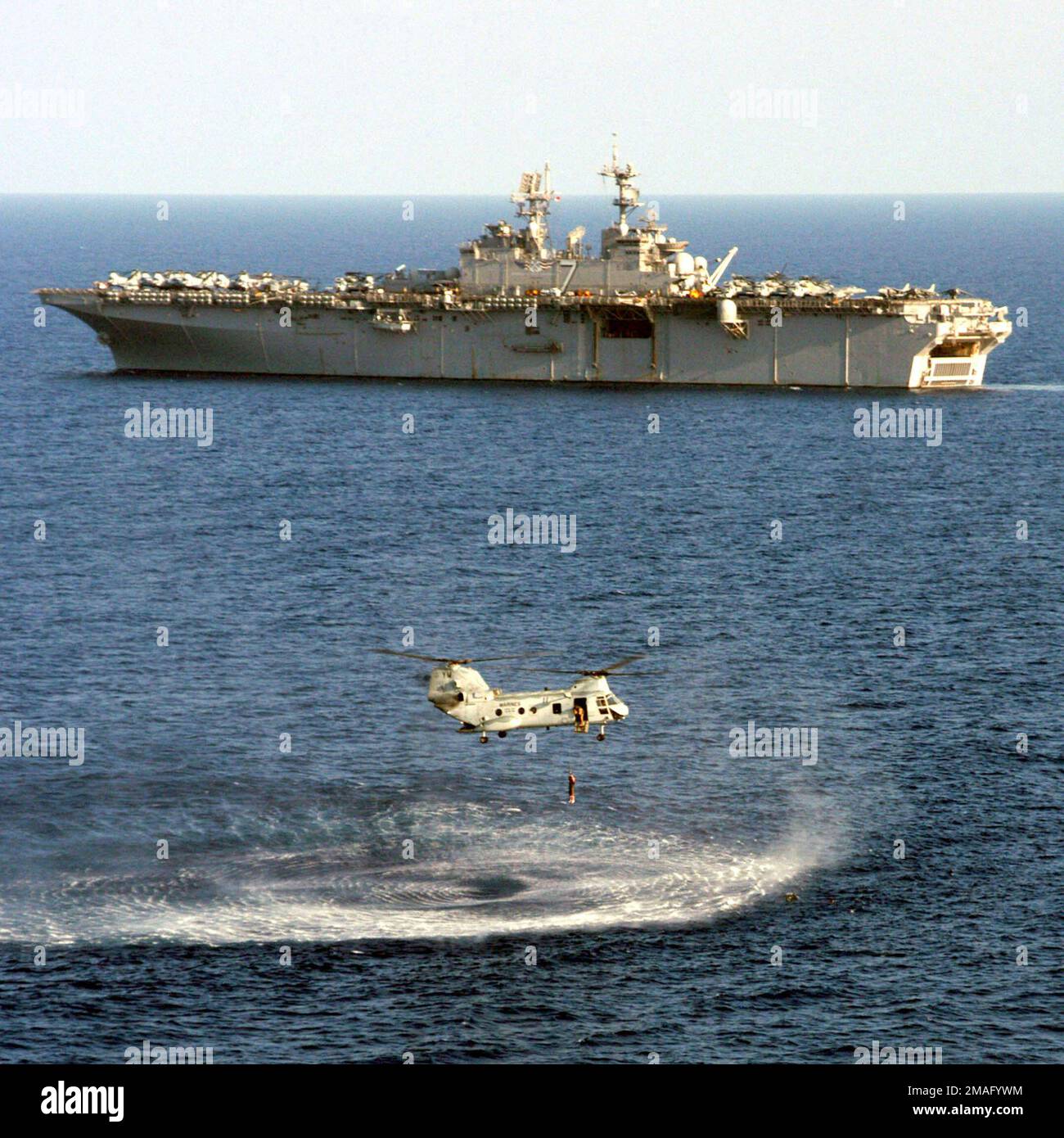 060810-N-5588M-008. Pays: Mer méditerranée (MED) Banque D'Images