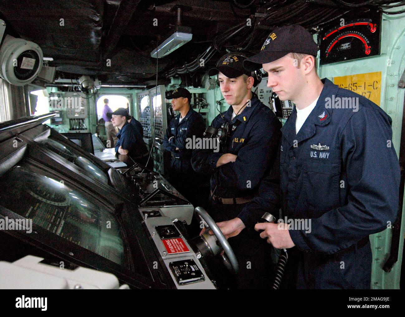 060922-N-9278S-002. Base : USS Iwo Jima (LHD 7) Banque D'Images