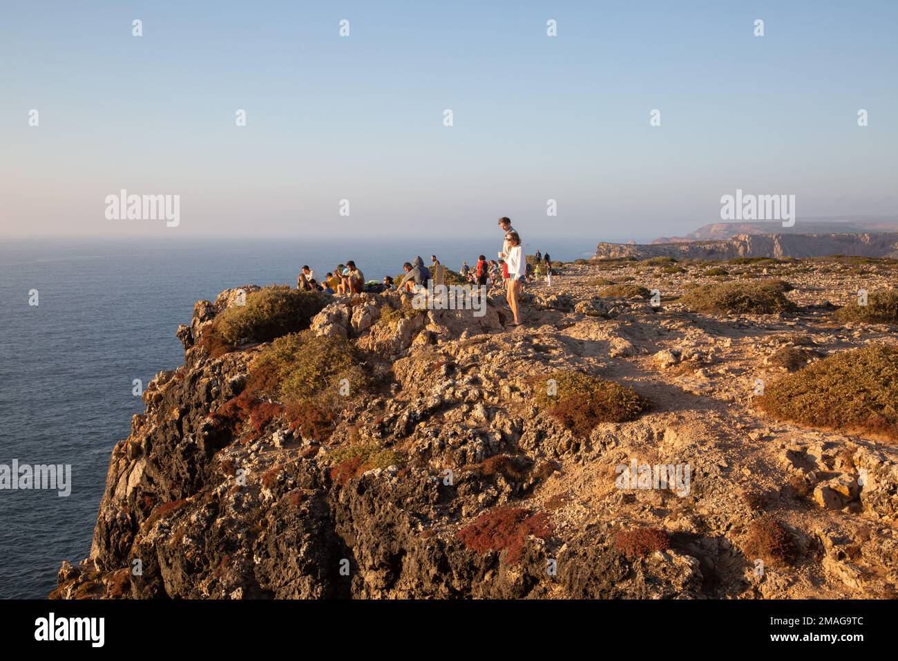Touristes à St Vincents Cape; Algarve, Portugal Banque D'Images