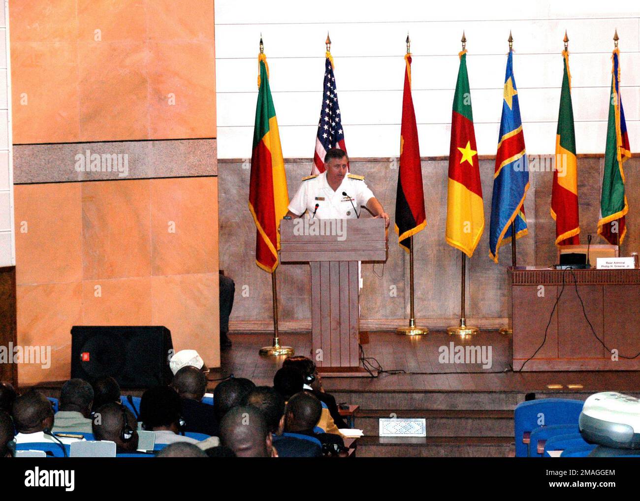 061113-N-2893B-001. Base: Cotonou pays: Bénin (BEN) scène Major Commandement montré: FORCES NAVALES EUROPE Banque D'Images