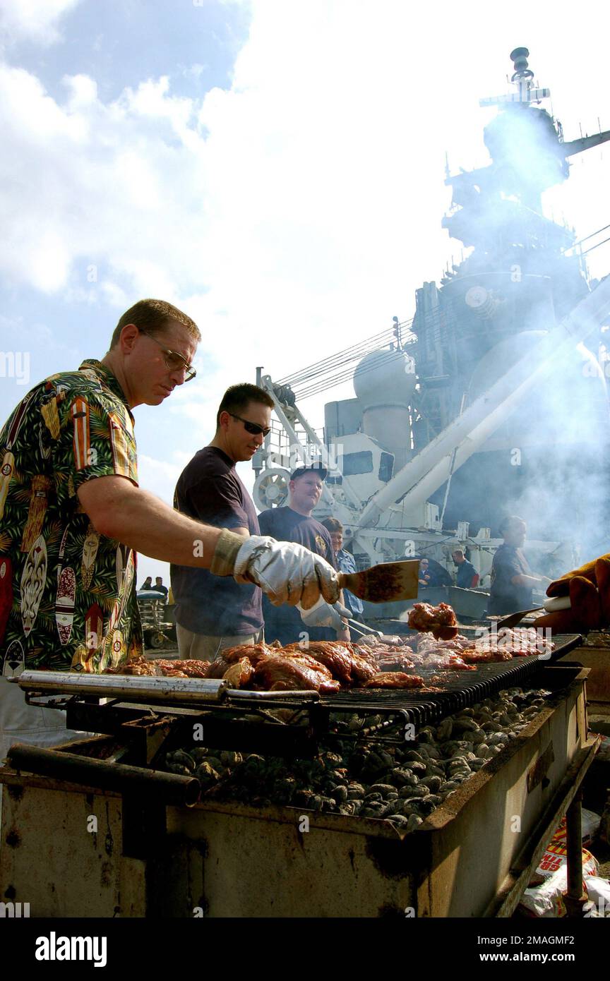 061213-N-9689V-005. Base : USS Boxer (LHD 4) Banque D'Images