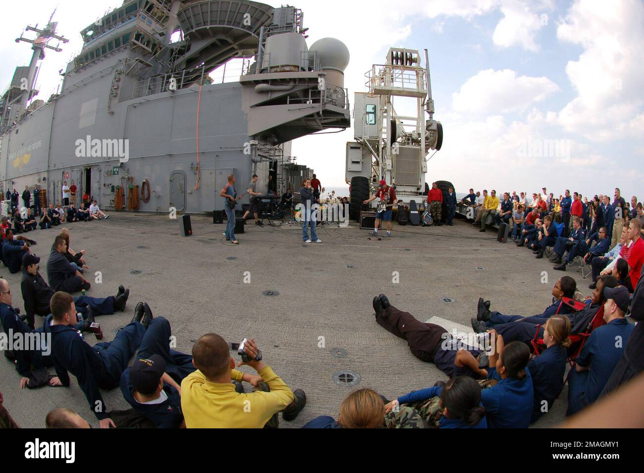 061213-N-9689V-007. Base : USS Boxer (LHD 4) Banque D'Images