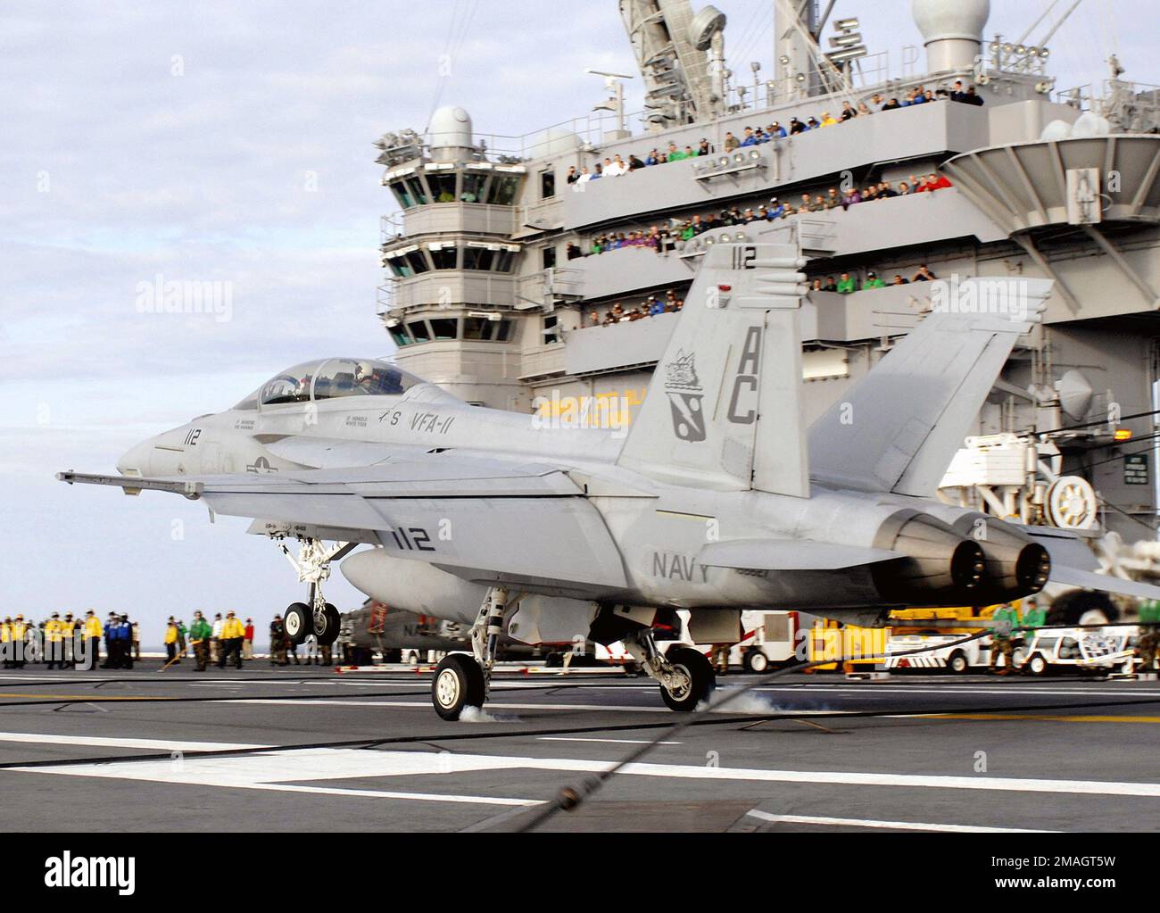 070113-N-5345W-015. Base : USS Harry S. Truman (CVN 75) Banque D'Images