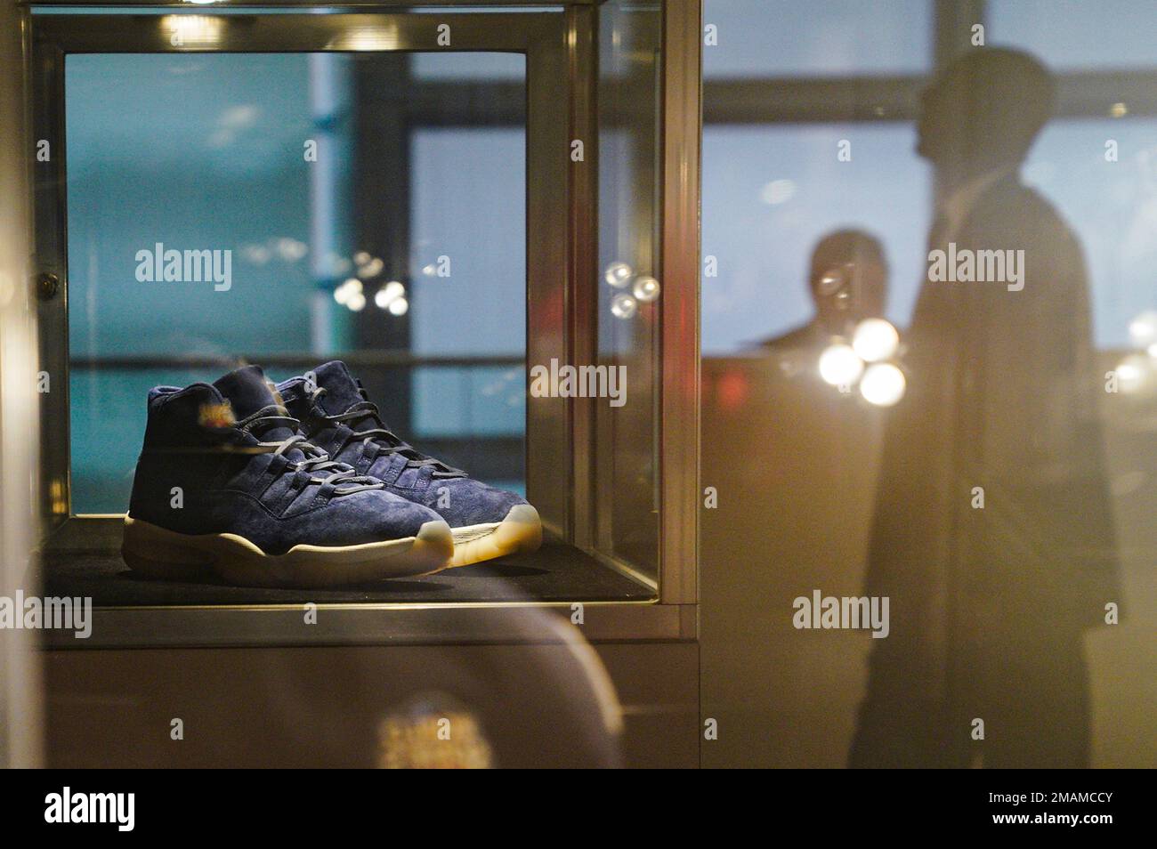 Air jordan 11 top jeter for sale