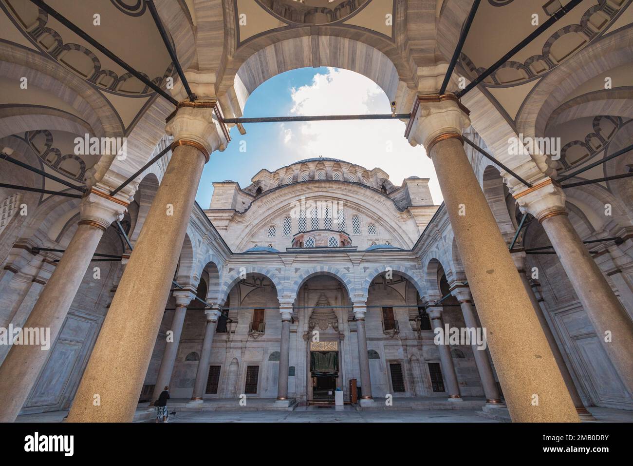 Cour de la Mosquée Bayezid II à Istanbul Banque D'Images