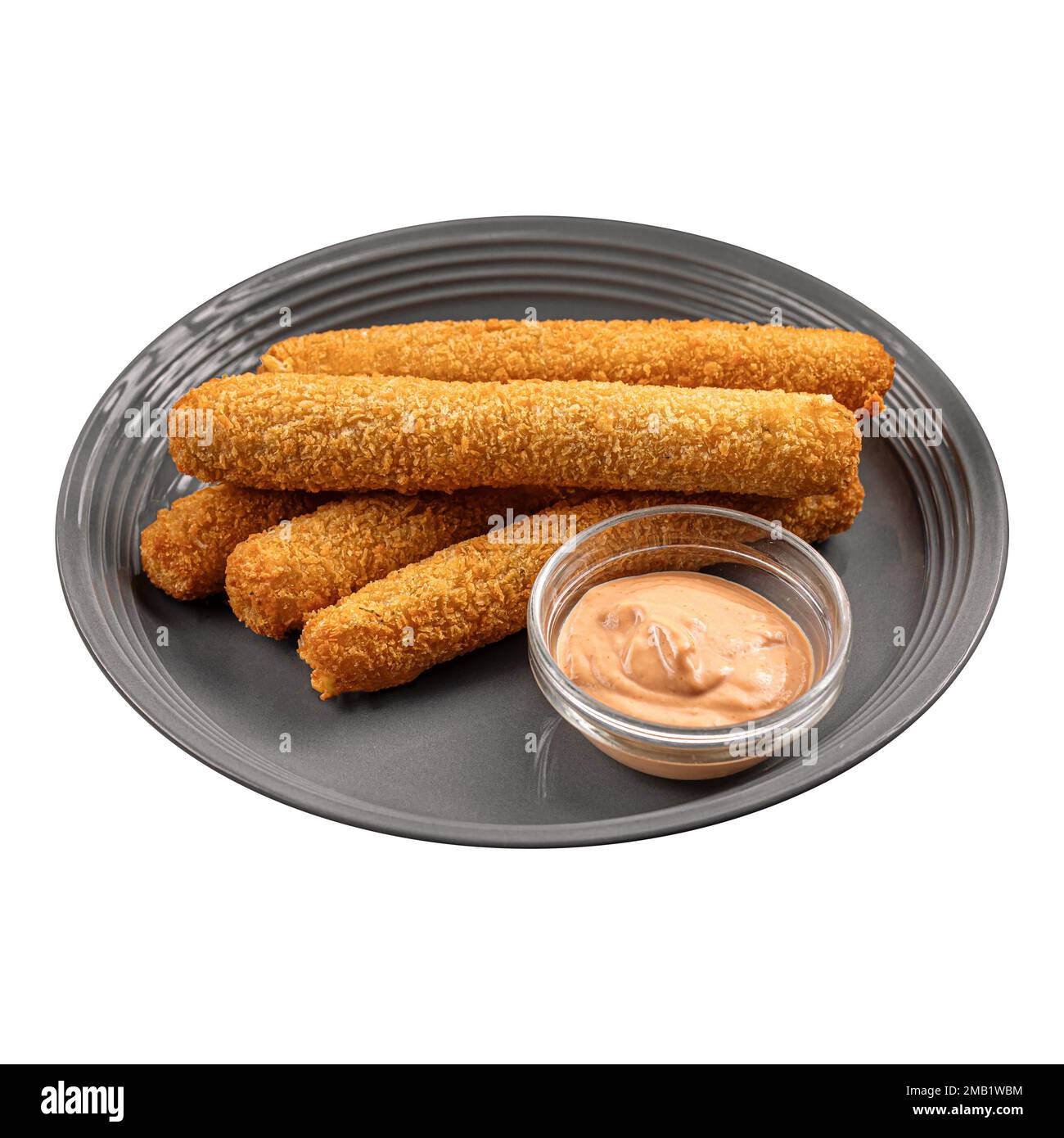 Assiette isolée de bâtonnets de fromage frits apéritif Banque D'Images