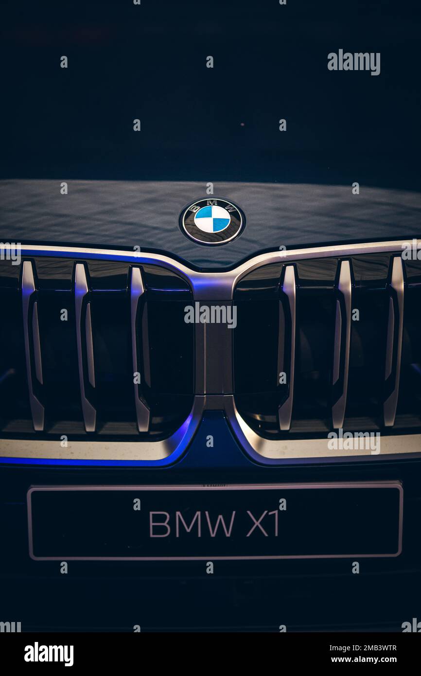 Logo BMW M dans la voiture de dernière génération. Banque D'Images