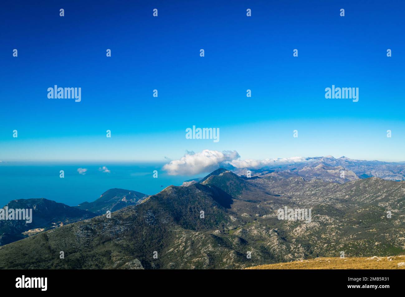 Les montagnes des Balkans, un panorama magique et magnifique. Banque D'Images