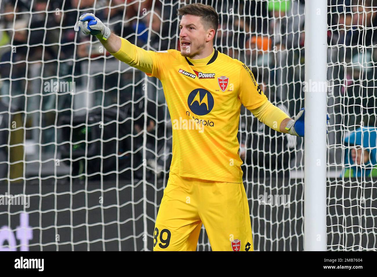 Alessio Cragno d'AC Monza réagit lors du match de football de la coupe d'Italie entre Juventus FC et AC Monza. Banque D'Images Alessio Cragno d'AC Monza réagit lors du match de football de la coupe d'Italie entre Juventus FC et AC Monza. Banque D'Images