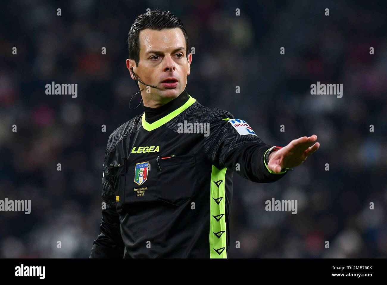 L'arbitre Ivano Pezzuto réagit lors du match de football de la coupe d'Italie entre Juventus FC et AC Monza. Banque D'Images L'arbitre Ivano Pezzuto réagit lors du match de football de la coupe d'Italie entre Juventus FC et AC Monza. Banque D'Images