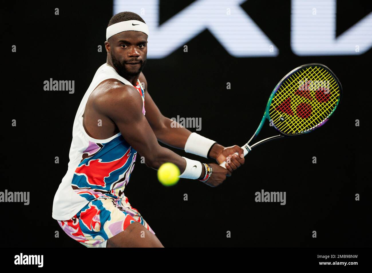 Melbourne Park 20/1/2023. Frances TIAFOE (Etats-Unis) en action contre Karen KHACHANOV (RUS) à l'Open d'Australie de 2023. Corleve/Alay Live News Banque D'Images