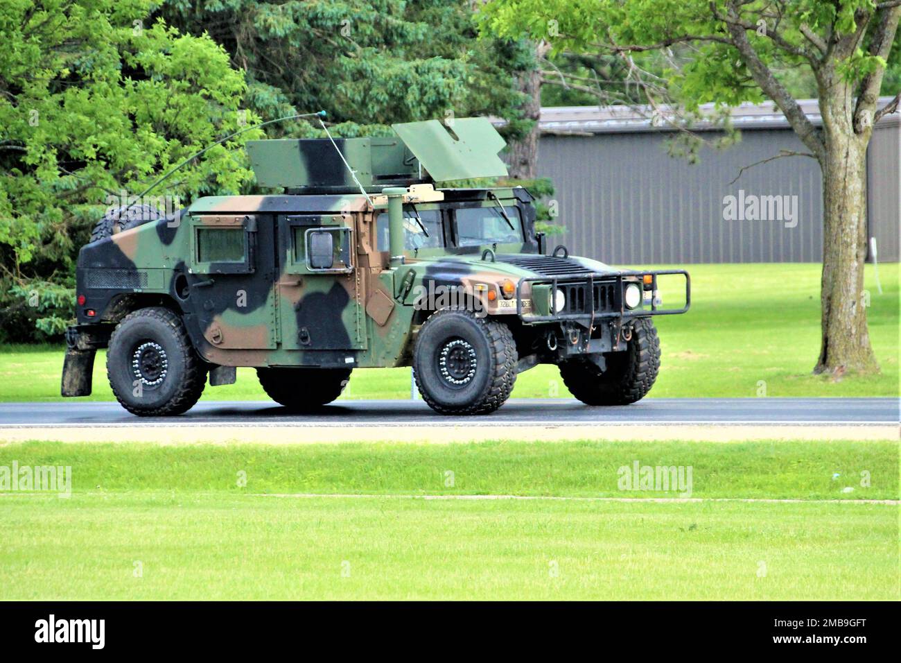 Les membres du service de l'installation ont des activités de formation à une aire de répartition 13 juin 2022, à fort McCoy, Wisconsin. Chaque année, des dizaines de milliers de soldats terminent des opérations d'entraînement de troupes en établissement et en régime transitoire à fort McCoy. En juin 2022, des milliers de troupes ont également été formées à fort McCoy, y compris des troupes de la Garde nationale du Wisconsin et de la Garde nationale de l'Iowa. Banque D'Images