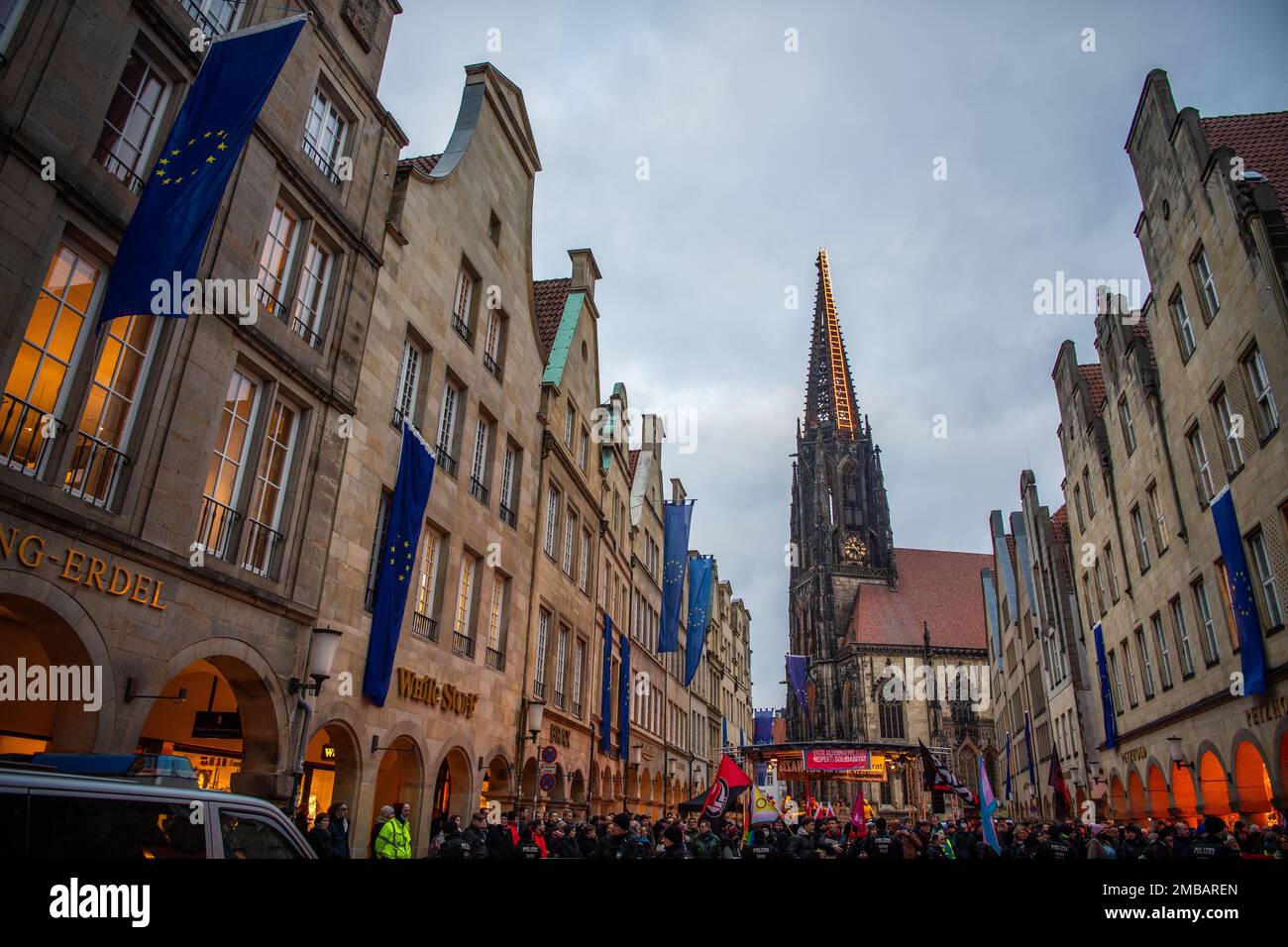20 janvier 2023, RhénanieduNordWestphalie, Münster des drapeaux
