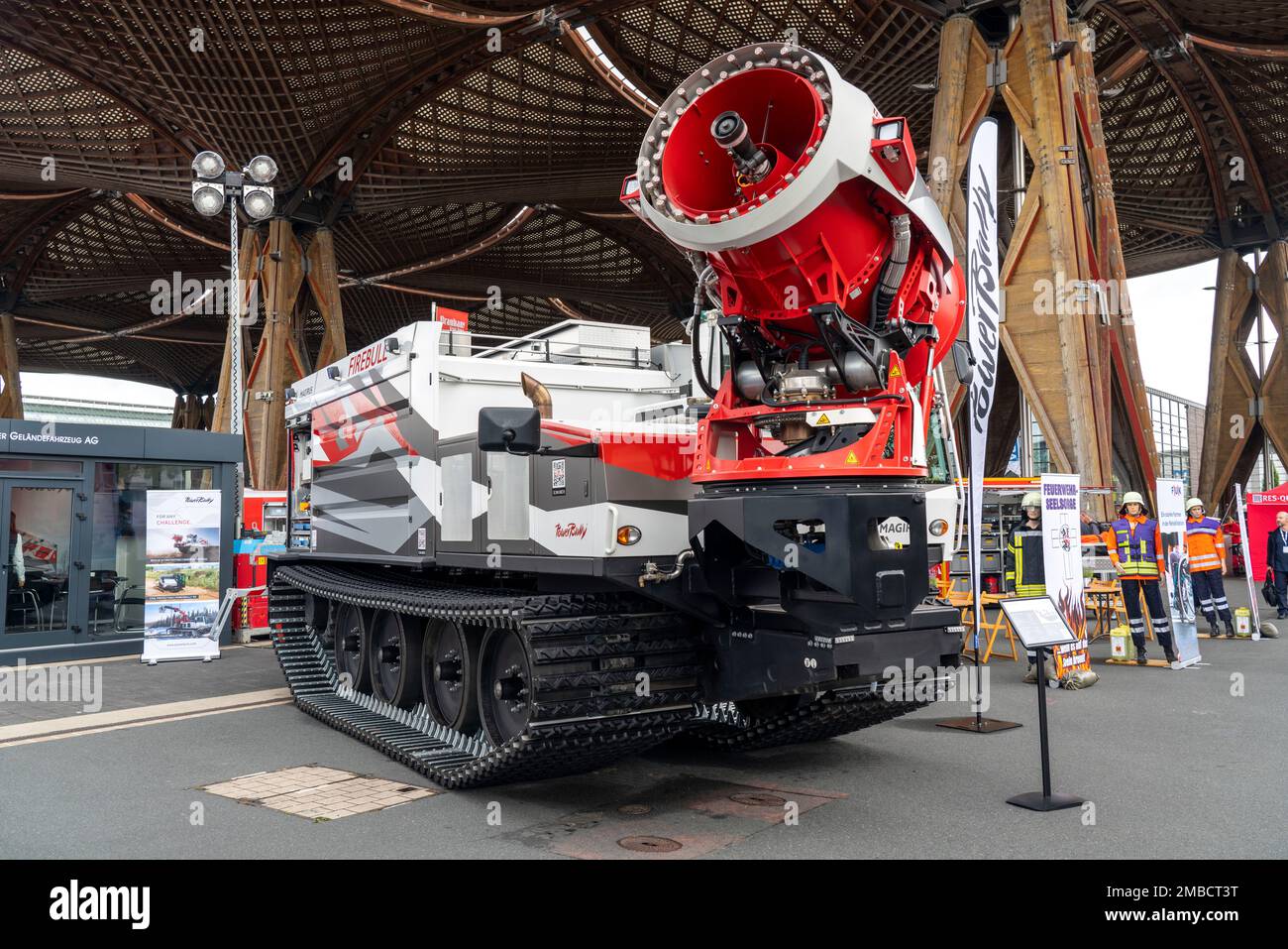 Chars de lutte contre l'incendie, extincteurs, technologie de lutte contre l'incendie, Interschutz 2022 salon à Hanovre, le plus grand salon mondial de l'incendie Banque D'Images