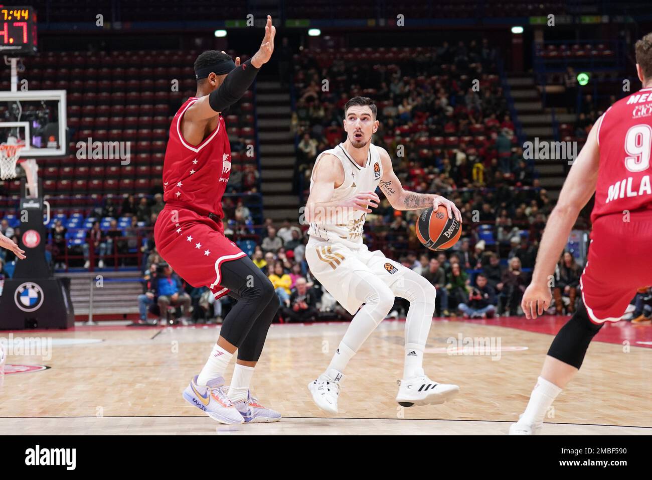 Milan, Italie. 20th janvier 2023. Nando de Colo (Asvel Lyon Villeurbanne)  pendant EA7 Emporio Armani Milano vs Lyon-Villeurbanne, Championnat  d'Euroligue de basket-ball à Milan, Italie, 20 janvier 2023 Credit:  Independent photo Agency/Alamy