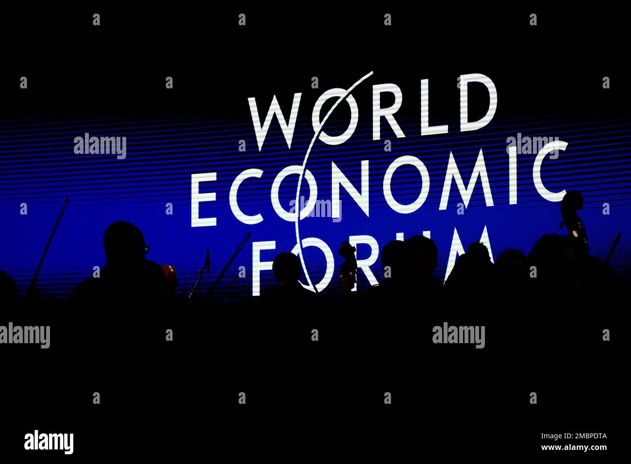 Davos, Suisse. 20th janvier 2015. Logo du Forum économique mondial vu à Davos, Suisse. (Credit image: © Mykhaylo Palinchak/SOPA Images via ZUMA Press Wire) USAGE ÉDITORIAL SEULEMENT! Non destiné À un usage commercial ! Banque D'Images