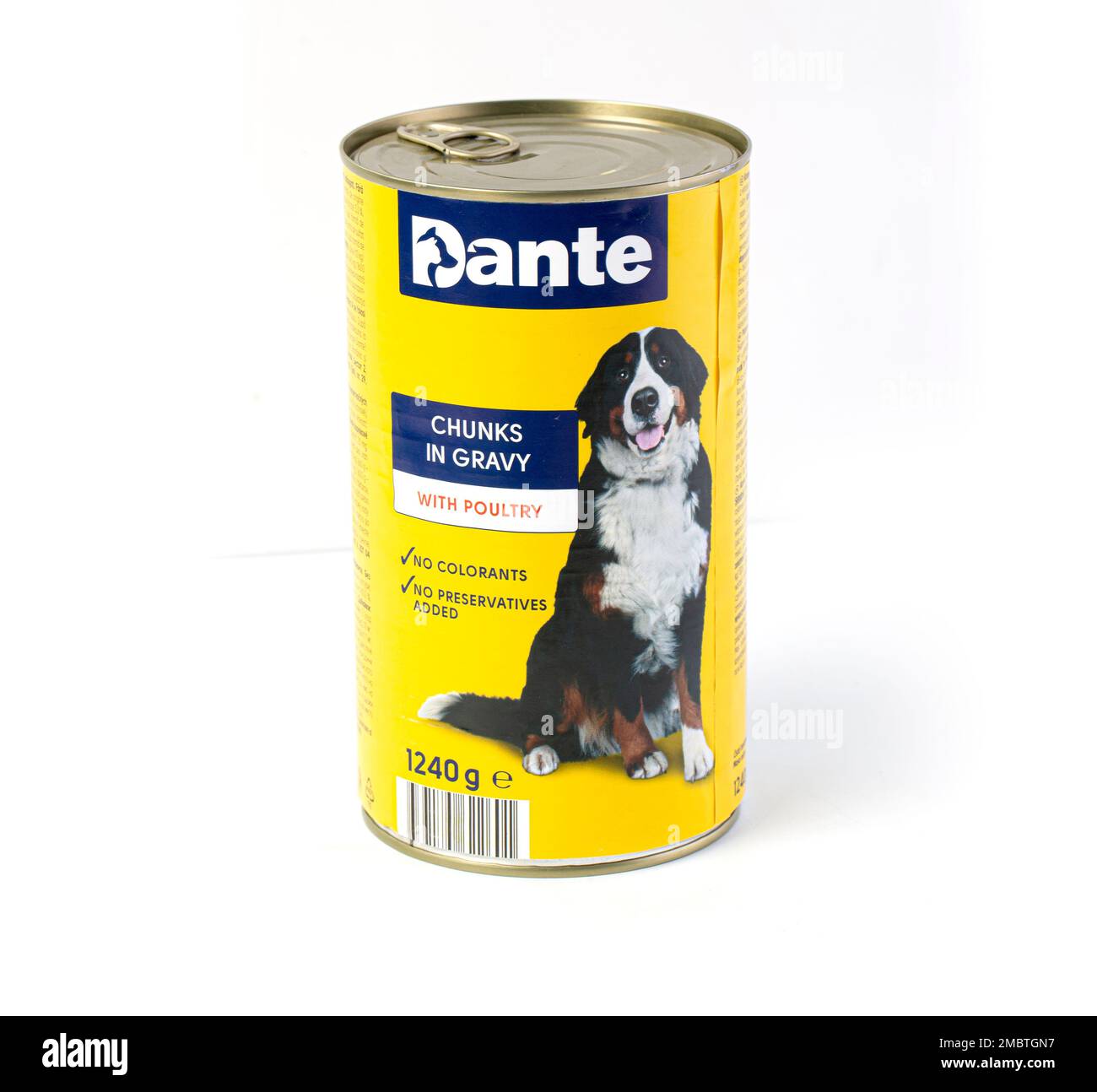 Chisinau, Moldova 04 juillet 2021:CAN de Dante Dog Food sur fond blanc Banque D'Images