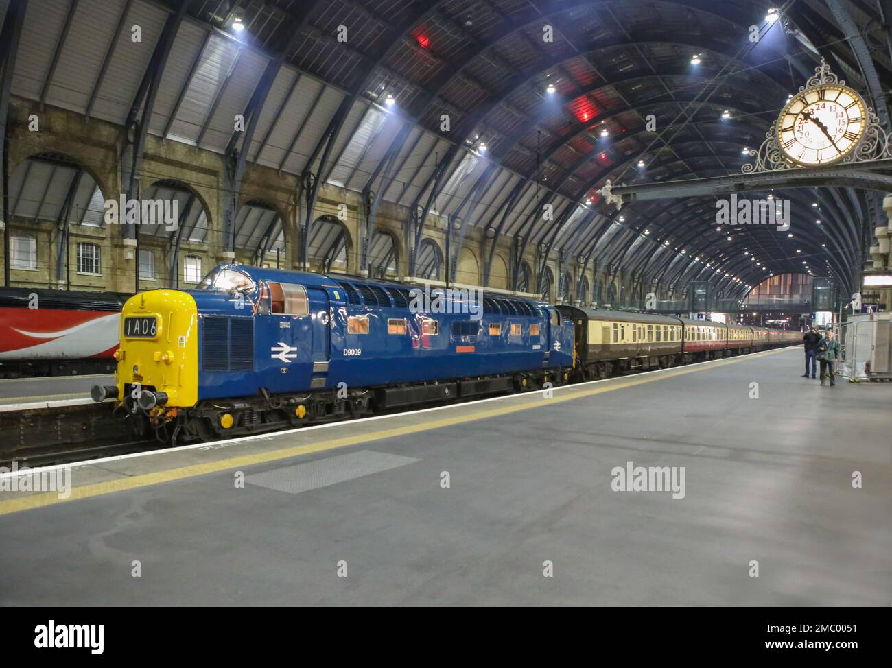Deltic 55009 Alycidon conservé à la gare de Kings Cross à Londres Banque D'Images
