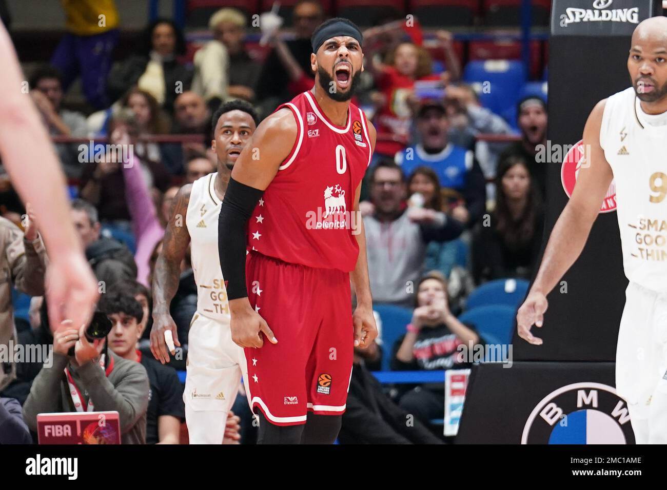 Milan, Italie. 20th janvier 2023. Brandon Davies (Ea7 Emporio Armani Milano) pendant EA7 Emporio Armani Milano vs Lyon-Villeurbanne, Championnat d'Euroligue de basket-ball à Milan, Italie, 20 janvier 2023 usage éditorial seulement crédit: Agence de photo indépendante/Alamy Live News Banque D'Images
